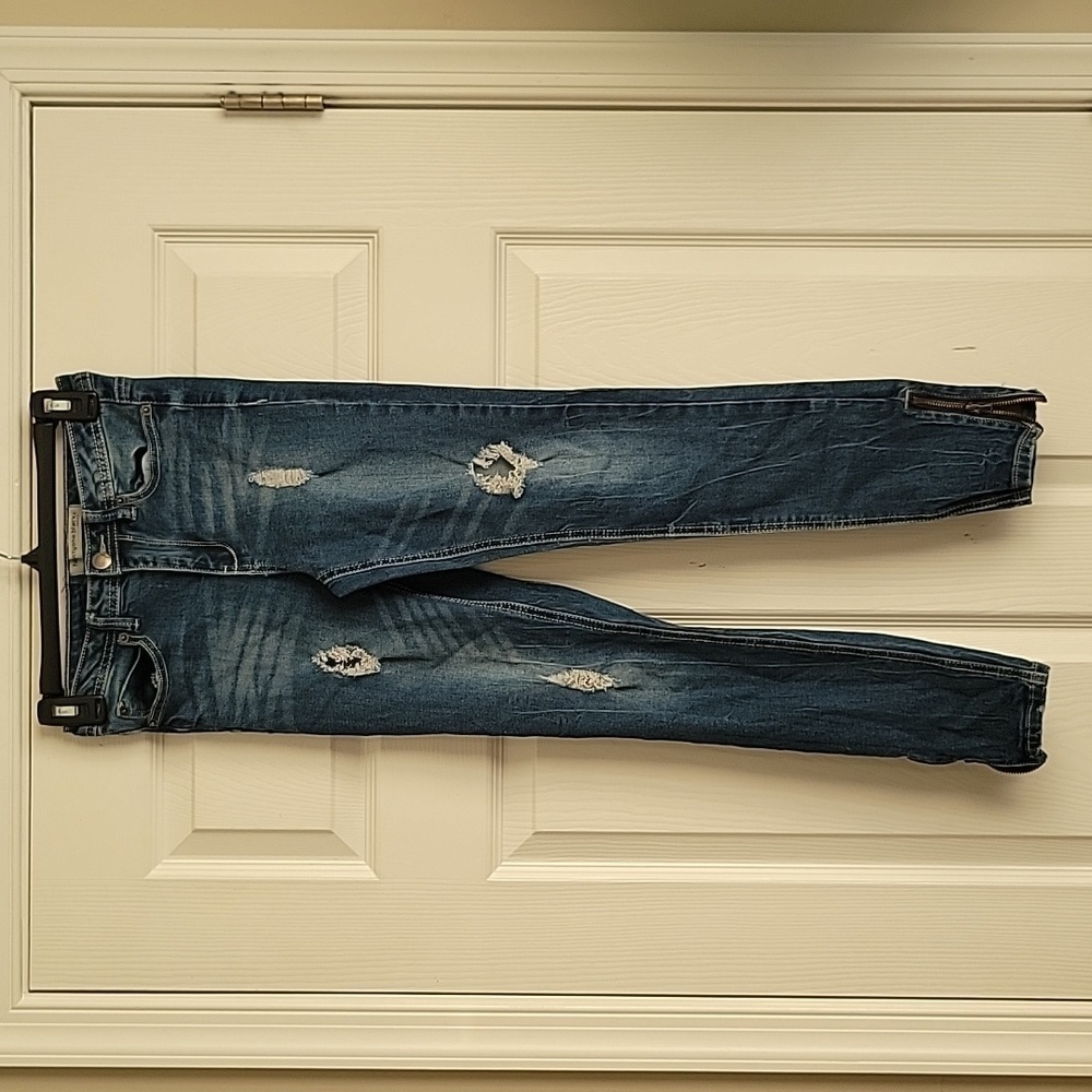 Twenty One Black High Waisted Distressed Jegging Flex